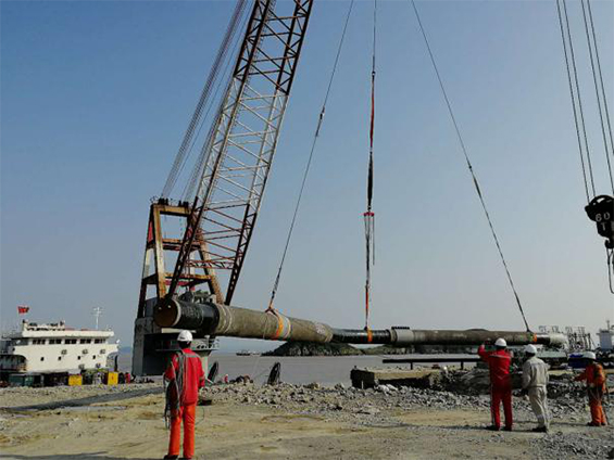 斜立管（guǎn）整體起吊斜