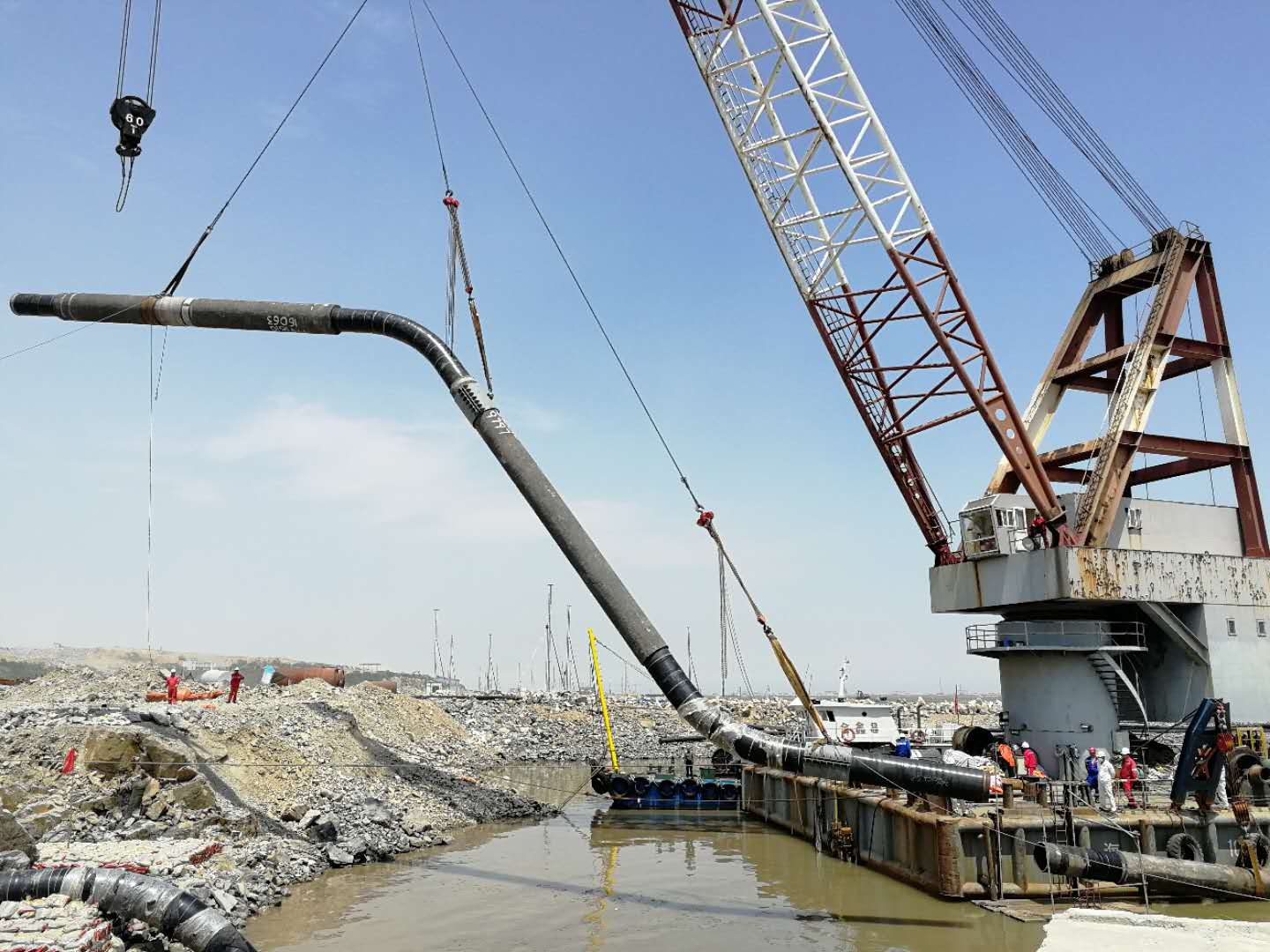 浙石化馬目魚山海底管（guǎn）道安裝項目--魚山側立管安裝（zhuāng）項（xiàng）目順利完工（gōng）