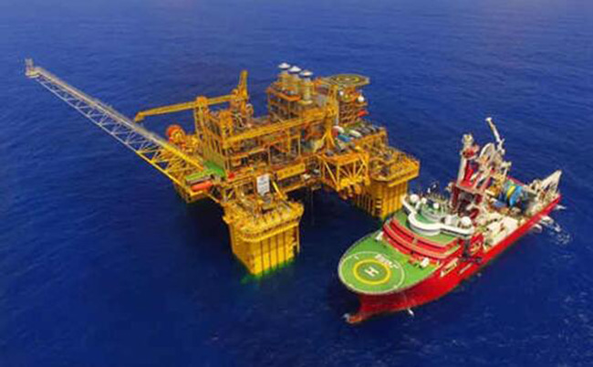 “深（shēn）海一號”能源站主臍帶（dài）纜鋪設完成（chéng）