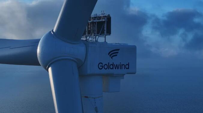 金風科技16MW漂浮式風電機組成（chéng）功吊裝