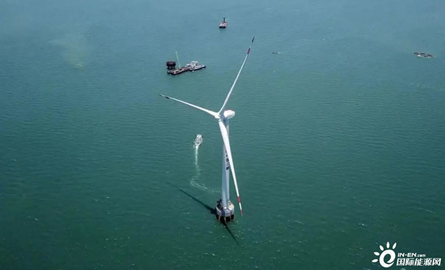 我國首台10兆瓦海上風機護航全球首次海上風電無淡化海水直接電解製氫海試成功
