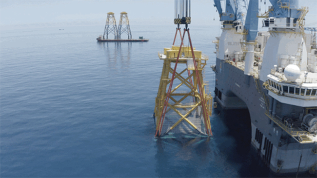 全球首台“導管架風機 網箱”風漁融合一體化裝備順利完成海上安裝