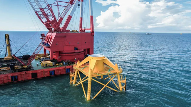 大唐儋州1.2GW海上（shàng）風電項目完成國內最大吸（xī）力桶導管架基礎（chǔ）沉貫