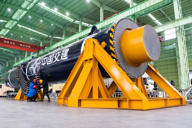 重大突破！全球最大單作用（yòng）液壓打（dǎ）樁錘下線