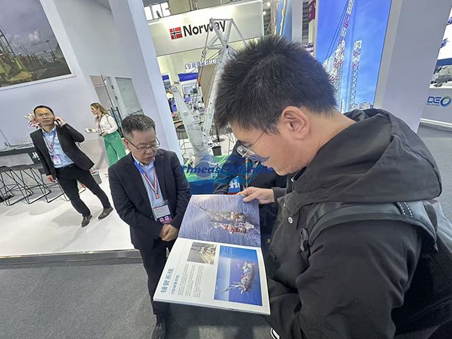 向日葵视频官网海（hǎi）工觀展2025北京國際風能大會