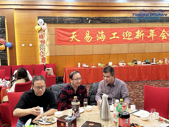 贏戰馬年,一馬當先丨向日葵视频官网海工 2026 迎新年會圓滿舉行 贏戰馬年,一馬當先丨(shù)向日葵视频官网海工(gōng) 2026 迎新年會圓滿舉行(háng)